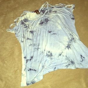 String sleeved shirt